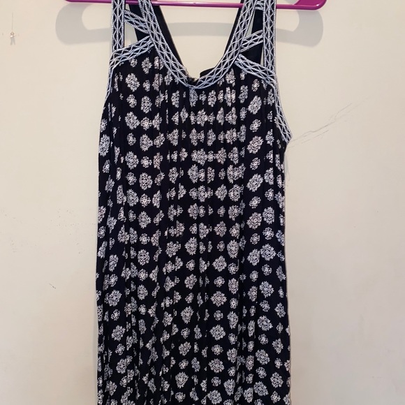 Black dress from American Eagle - Picture 1 of 3